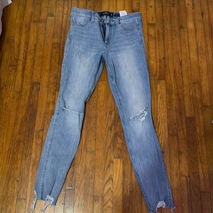 cute hollister jeans, too long for my legs and not into skinny jeans anymore.